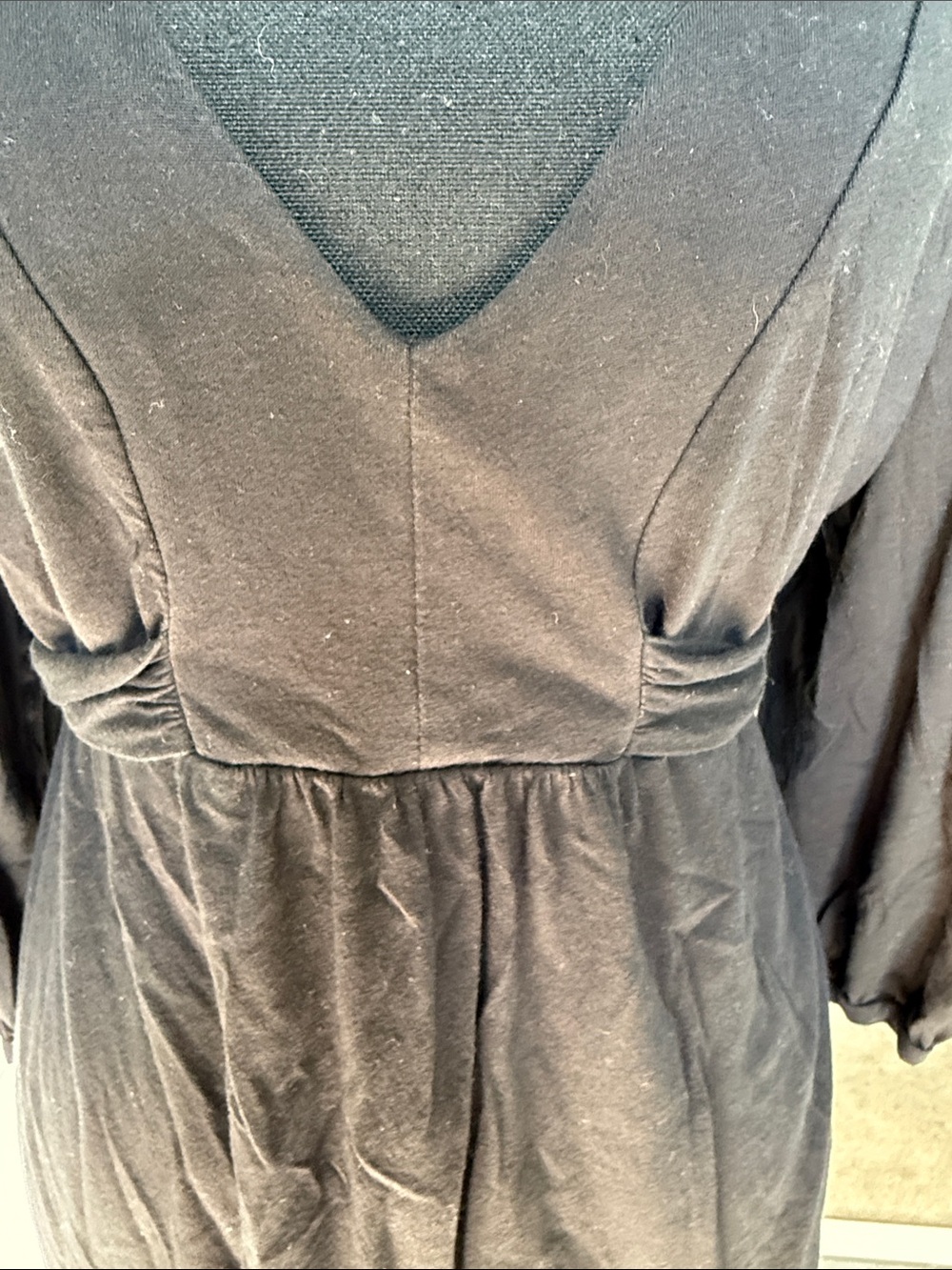GAP Black Knit Top with Logo Tag - Picture 4 of 5